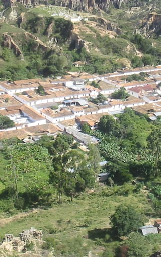 No es Barichara ni Antioquía: el pueblo colonial que deslumbra por su arquitectura y pocos turistas conocen