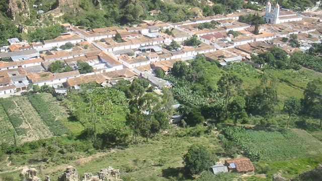 No es Barichara ni Antioquía: el pueblo colonial que deslumbra por su arquitectura y pocos turistas conocen