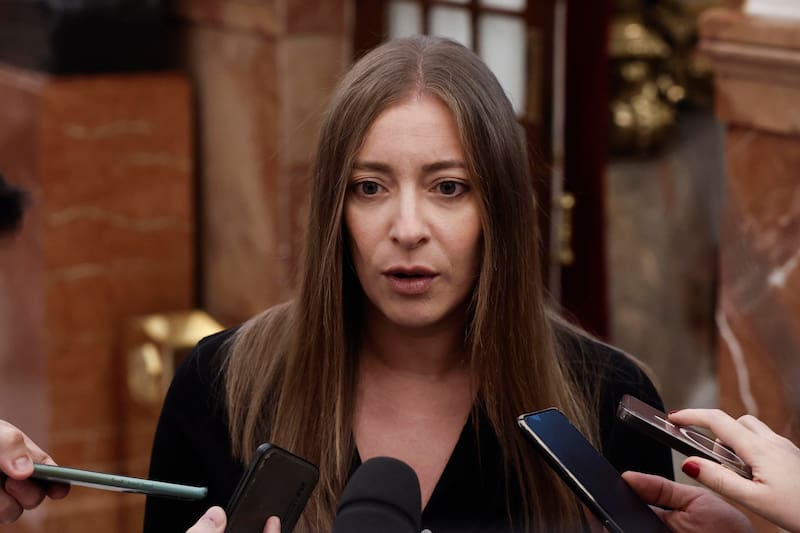La portavoz del PP en el Congreso, Ester Muñoz , ha coincidido en la legitimidad del uso de la "fuerza antidisturbios".