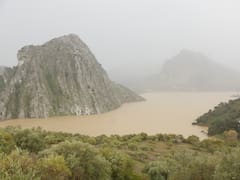 Playas arrasadas en España | Los temporales hacen desaparecer casi toda la arena del sur de Menorca y las borrascas no dan tregua