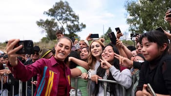Claudia Sheinbaum inauguró la Universidad Rosario Castellanos y anunció apoyo para el transporte para los estudiantes