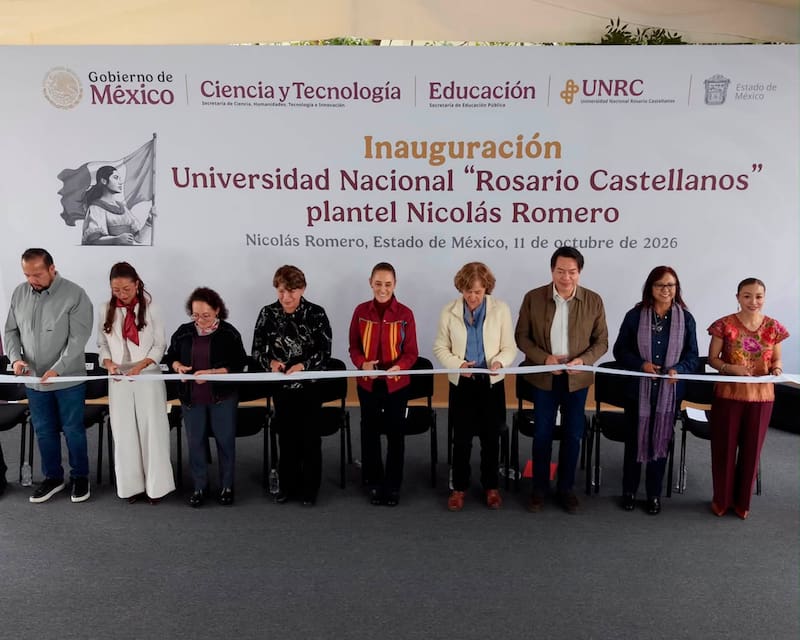 La presidenta constitucional de los Estados Unidos Mexicanos, la Doctora Claudia Sheinbaum en Inauguración de la Universidad Nacional "Rosario Castellanos". La acompañan: Delfina Gómez Álvarez Gobernadora constitucional del Estado de México; Rosaura Ruíz Gutiérrez, Secretaria de Ciencia, Humanidades, Tecnología e Innovación; Mario Delgado Carrillo, Secretario de Educación Pública; Alma Herrera Márquez, Rectora de la Universidad Nacional Rosario Castellanos; Antonio Méndez Hernández, Secretario General de la Universidad Nacional Rosario Castellanos; Diego Alejandro Torillo Sánchez, Responsable de la Unidad Académica Nicolás Romero.