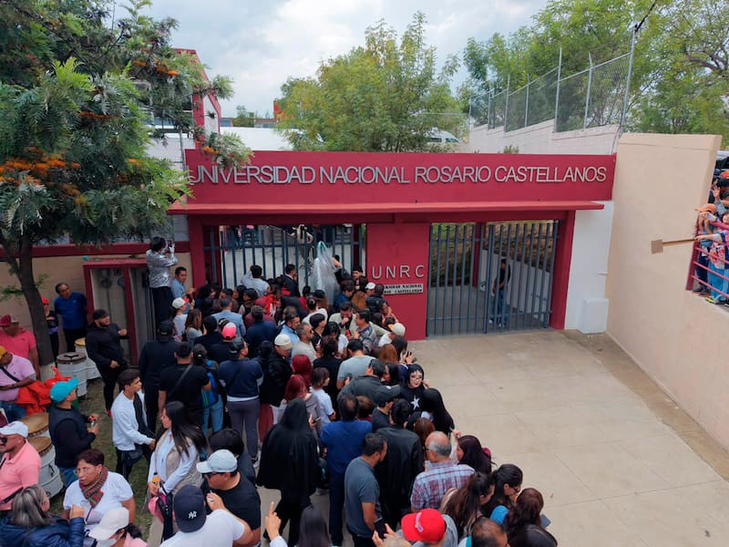 La Presidenta también anunció apoyo para el transporte.