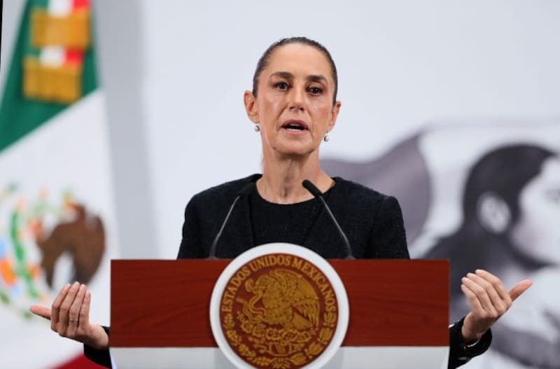 La presidenta cuestionó la visita de una funcionaria extranjera y lanzó críticas directas que encendieron la tensión política.