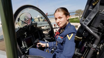 Oficial | La princesa Leonor YA puede ir a la guerra: así pilotará el avión F-5 y cuál es el peligro real