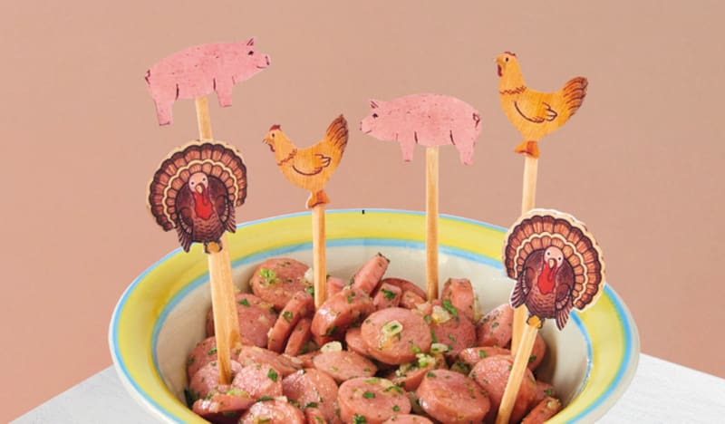 La PROFECO analizó 37 tipos de salchichas mediante su laboratorio especializado. El estudio incluyó productos de distintas categorías como Viena, Frankfurt, pavo y hot dog. (Foto: PROFECO)