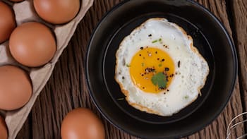 Ni fritos ni revueltos: la forma perfecta de cocinar los huevos para aprovechar al máximo sus proteínas y beneficios
