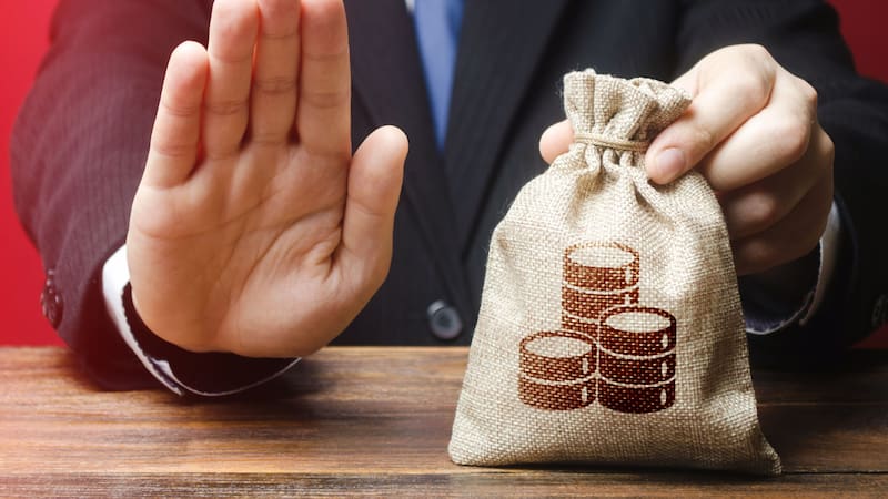 La reciente estafa que vacía tu cuenta bancaria por completo, ¿cómo evitar que te sustraigan todos tus ahorros?