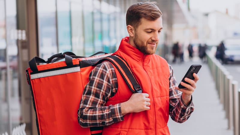 La reforma en materia de plataformas digitales amplía la protección laboral en México y marca un cambio clave para repartidores y conductores de apps como Uber, Rappi y DiDi.