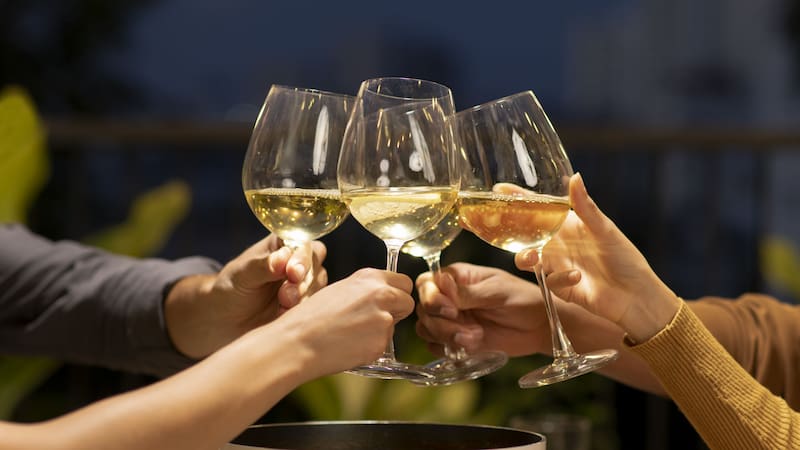 La refrescante sidra de Mercadona que debes probar por su gran sabor y calidad. Fuente: Freepik.