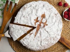 Tarta de Santiago: la receta de las abuelas para preparar en menos de 1 hora y disfrutar en casa