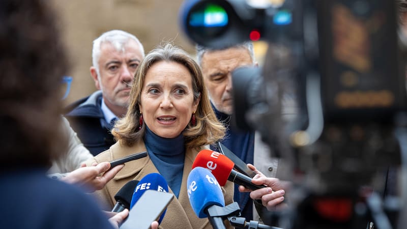 El PP pide frenar la regularización de inmigrantes y exige responsabilidades al Gobierno por el caso Koldo.