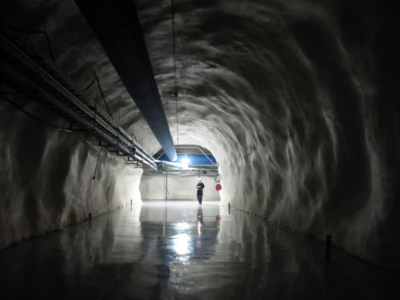 Los investigadores utilizan el material geológico que ya existe para generar un entorno protegido (Fuente: SNOLAB).