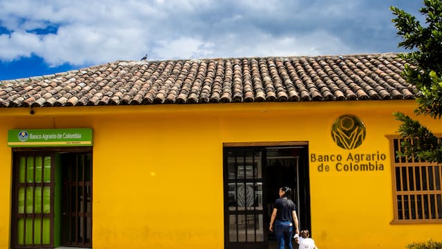 Confirmado por el BanRep | Cierran los bancos de todo el país el 12 de octubre: no se podrá hacer ninguna operación presencial