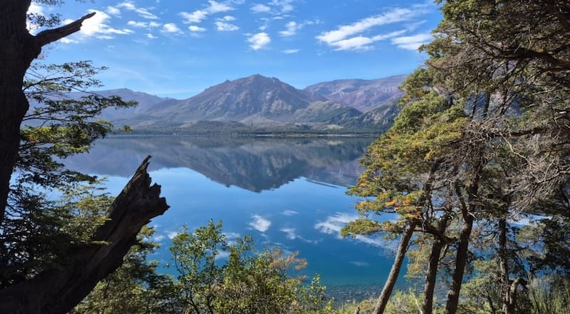 Lago Meliquina, Patagonia.