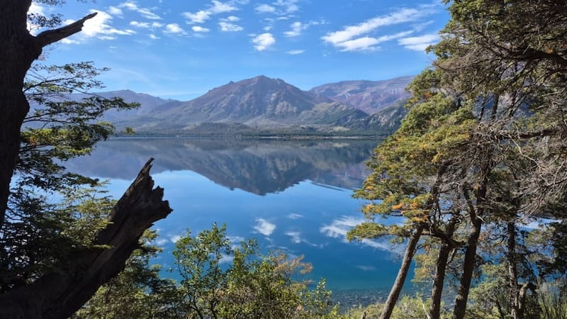 Buscan voluntarios para vivir en un paraíso de la Patagonia.