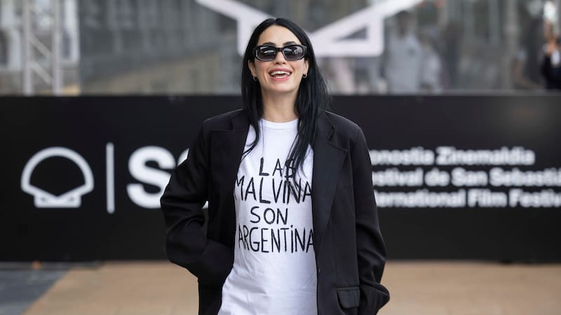 Lali habló sobre la remera de Malvinas y apuntó contra el Gobierno: “Han sido semanas muy difíciles”.