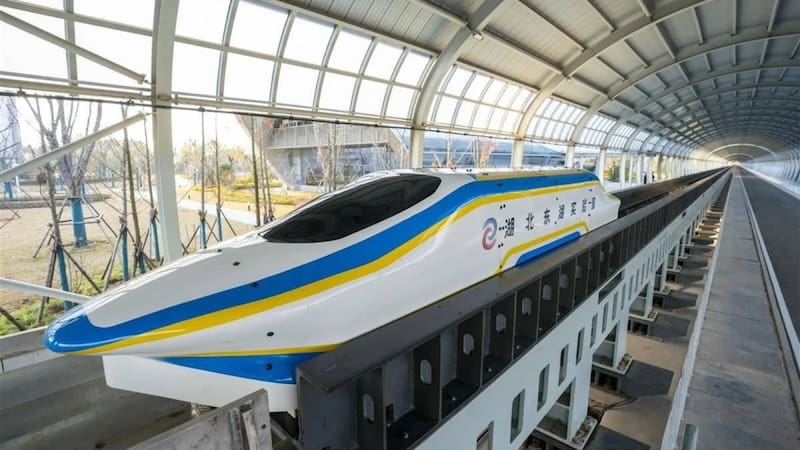 Lanzan el tren bala chino sin ruedas que rompió un nuevo récord de velocidad: acelera de 0 a 800 km/h en solo 5 segundos
