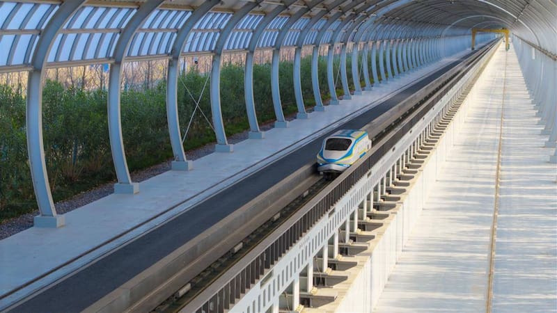 Lanzan el tren bala chino sin ruedas que rompió un nuevo récord de velocidad: acelera de 0 a 800 km/h en solo 5 segundos
