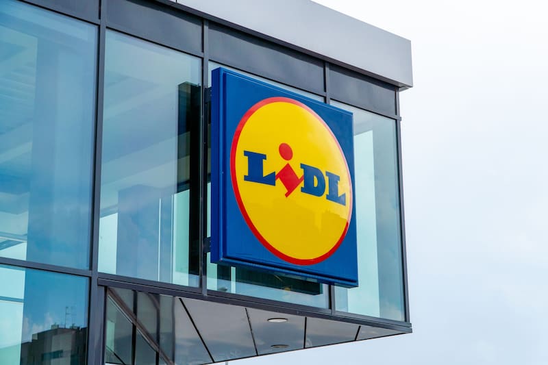 Lidl tiene en su catálogo una lámpara led a control remoto, ideal para quienes buscan bajar el consumo energético del hogar.