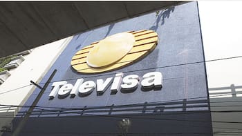 Golpe histórico a Televisa: se hunde 10% en la bolsa tras perfilarse su reemplazo en el IPC por Alpek