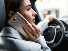 Alerta conductores: estas serán las únicas personas que podrán usar el celular mientras manejan a partir de este año