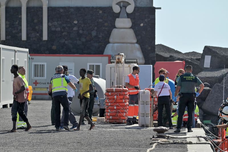 Las principales críticas de Kristersson hacia la regularización de inmigrantes en España.