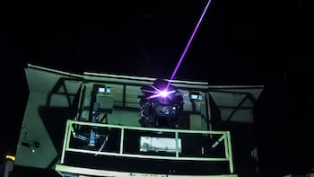 Tiembla Oriente | Este país presentó su nueva arma equipada con un láser de última generación: puede derribar misiles y drones