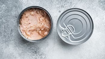 Exigen sacar inmediato estas latas de atún de todos los supermercados: alertan sobre peligro de botulismo