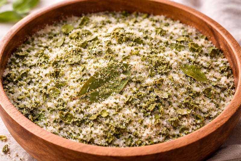 Laurel con azúcar: por qué recomiendan esta mezcla y para qué sirve
Fuente: IA