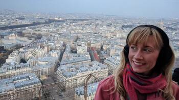 Leah Young, de 34 años, dejó su país y se fue a Europa solo con dos valijas y una visa: “Me sorprende ver gente que paga 2000 dólares al mes por un apartamento de una habitación”