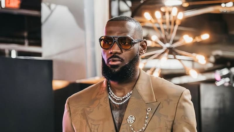 LeBron James, jugador profesional de la NBA a los 41 años: “El 99% de tu recuperación es el sueño”.
