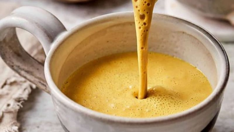 La leche dorada lleva cinco ingredientes. Fuente: Pinterest.