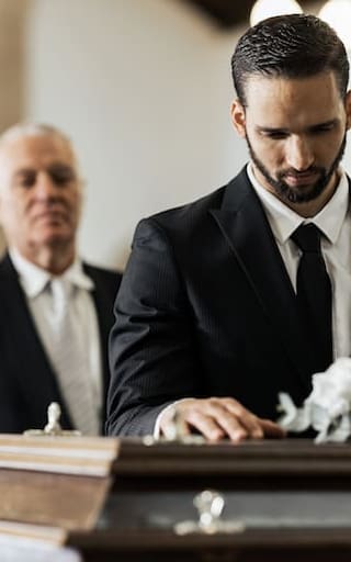 Adiós a la Normativa de Sucesiones: el testamento queda sin validez y los esposos se convierten en los principales herederos