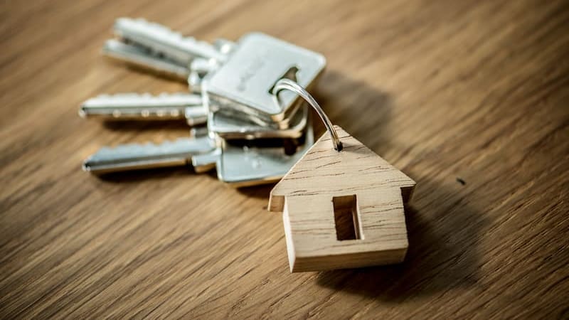 Las inmobiliarias alertan del impacto de los decretos de vivienda: en apenas diez días se han registrado 5.758 operaciones afectadas, según la Federación Nacional de Asociaciones Inmobiliarias (FAI).