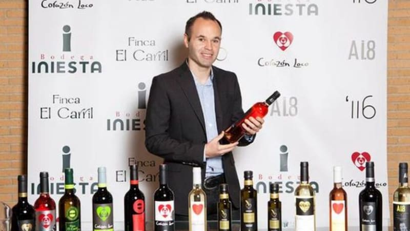 Lejos del fútbol, el negocio millonario de Iniesta que lo ubica entre los mejores del mundo. Foto: Bodegas Iniesta