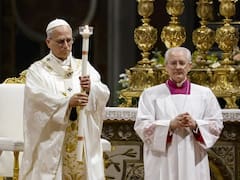 En su primera vigilia pascual, León XIV pidió que el mundo “no se paralice” en la búsqueda de la paz