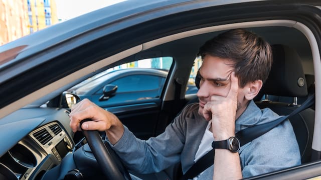 Oficial | Retiran la licencia de conducir a todas las personas y conductores que incumplieron este requisito esencial