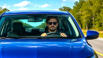 Confirmado | Por una nueva ley, ahora castigarán una por una a todas las personas que utilicen estos lentes para conducir