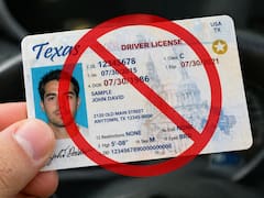 Texas confirmó la peor noticia | El DPS cancelará la licencia de conducir a todas las personas y conductores que no presenten este documento