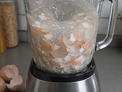 Licuar cáscara de huevo con vinagre: para qué sirve y por qué recomiendan hacerlo