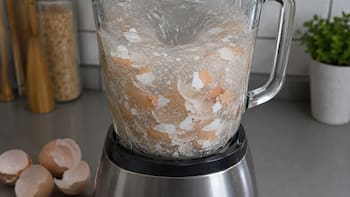 Licuar cáscara de huevo con vinagre: para qué sirve y por qué recomiendan hacerlo