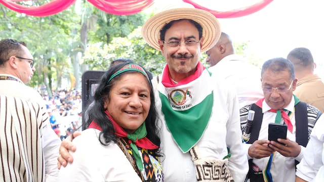 Iván Cepeda anunció a Aída Quilcué como su fórmula vicepresidencial para las elecciones en Colombia