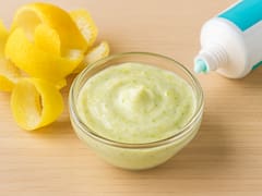 Cáscaras de limón con pasta de dientes: por qué recomiendan mezclarlos y para qué sirve