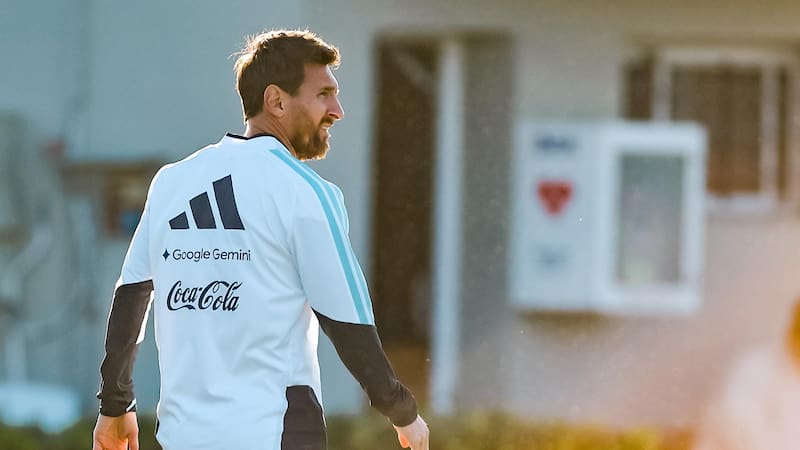 Ezeiza (Argentina), 06/10/2026.- Lionel Messi of Argentina reacts during a training session in Ezeiza, Argentina, 05 October 2026. Argentina is preparing to bid farewell to Messi with a series of tributes inside and outside the Monumental Stadium, while fans are organizing various initiatives to honor the captain after his 21-year career with the Albiceleste. EFE/EPA/JUAN IGNACIO RONCORONI