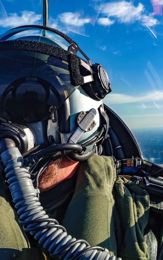 Las Fuerzas Armadas más temidas de América pisan fuerte y renuevan su flota: compran las armas de defensa más peligrosas de la nación