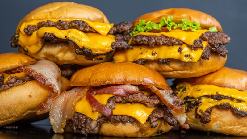 Llega la noche de las hamburgueserías y ofrecerán combos al 50% en más de 300 locales gastronómicos
Fuente: Archivo