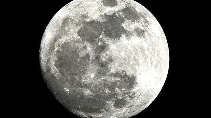 Llega la última Luna llena del 2025: cuándo se verá el fenómeno astronómico en el país y por qué es tan especial. (Fuente: archivo).