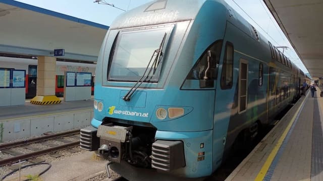 Llegan los trenes con vagones de doble piso al país: dónde los presentarán y qué frecuencia tendrá