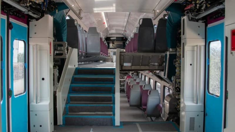 Llegan los trenes de dos pisos: el Gobierno confirmó que renovará la línea más usada con modelos producidos en el país. Foto: @EnsancheSur